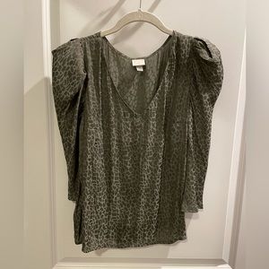 Leopard Print Puff Sleeve Top